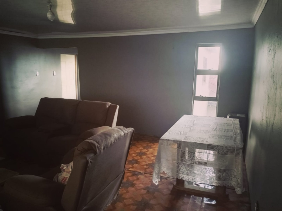 5 Bedroom Property for Sale in Scenery Park Eastern Cape